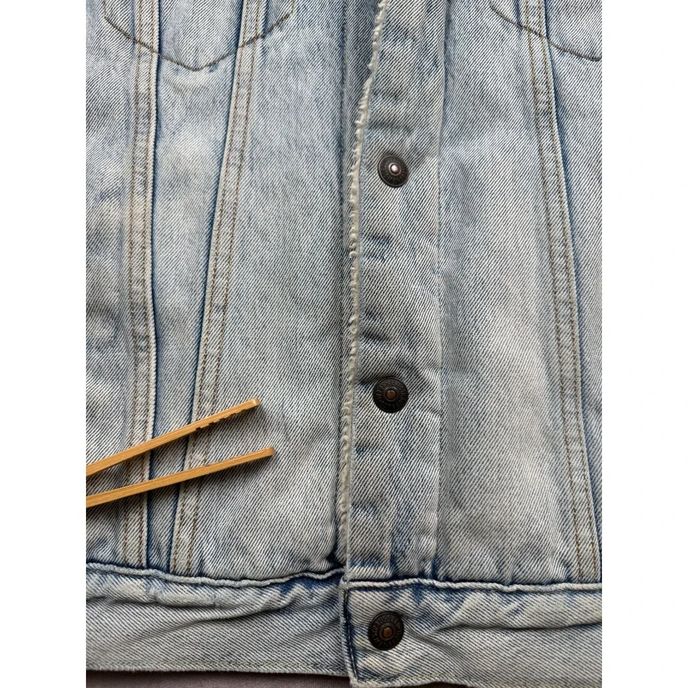 Levis Premium Mens M Sherpa Lined Denim Trucker Jacket Light Wash Blue Casual